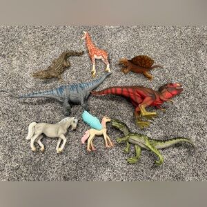 Lot of 8 Schleich Dinosaur and Animal Figurine Set